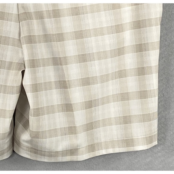 PGA Tour Men's 38W Golf Shorts Moisture Wicking Stretch Fabric UPF 50 Beige NEW - Picture 7 of 11